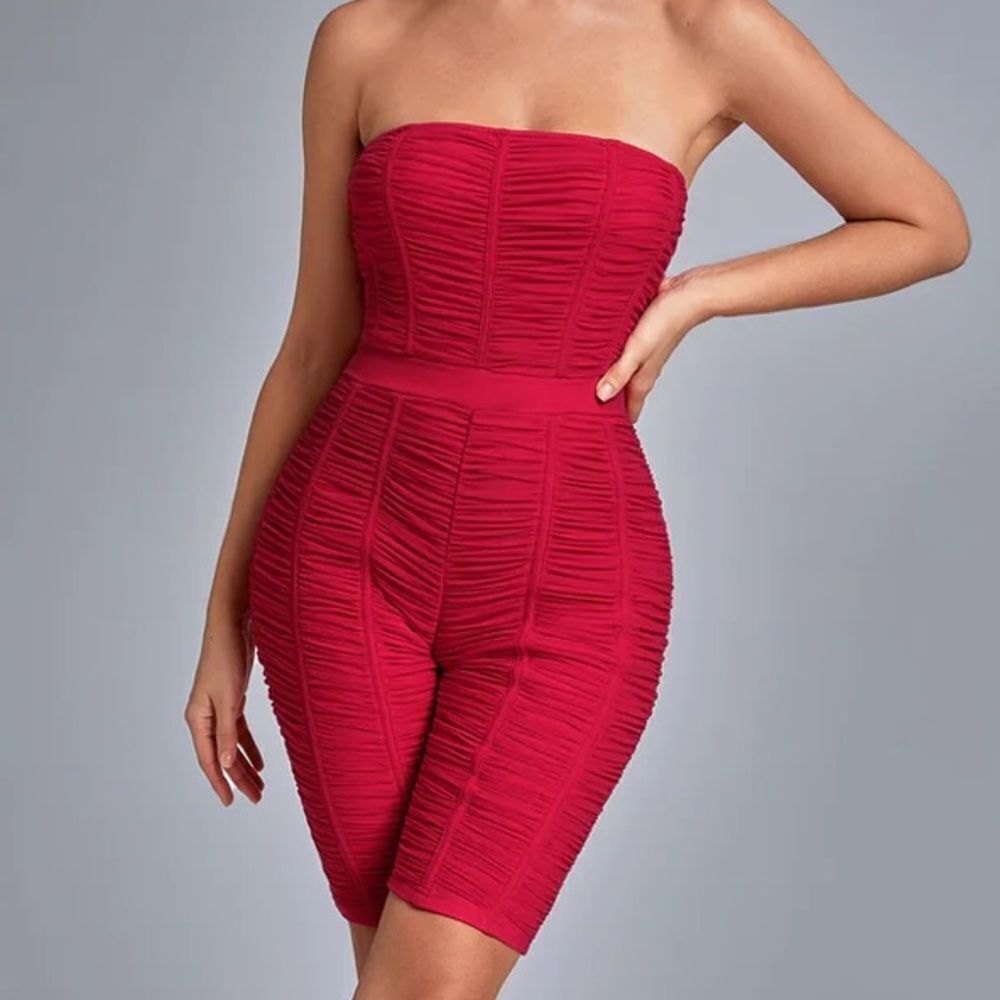 Bella Barnett Koka‎ Ruched Romper Pink M Nwt